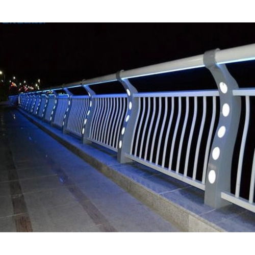 湖南道路护栏制作在市政工程中的重要性及技术应用